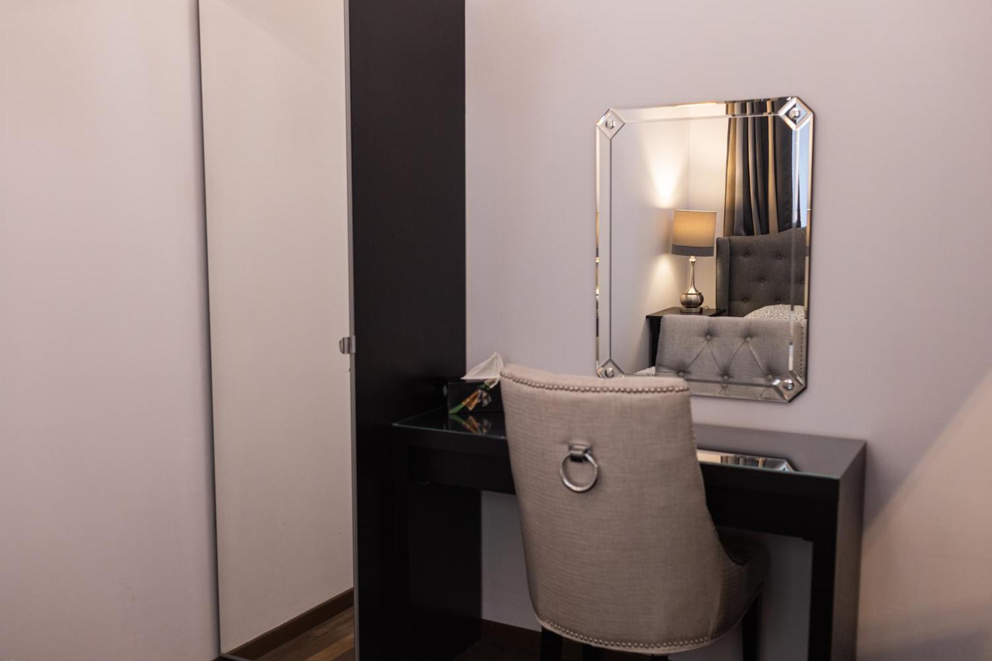 Lux Apartmenty - Old City Krasków Εξωτερικό φωτογραφία